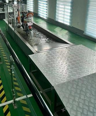 整車(chē)涉水性能測(cè)試裝置